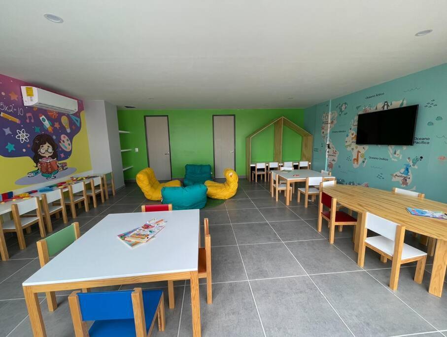 Depa Boho Al Sur Pet Friendly Piscina Gym Sala De Cine Apartment Guadalajara Exterior foto